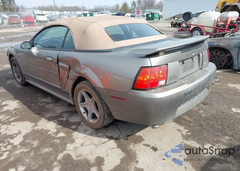 2001 Ford Mustang z USA, uszkodzony, nr VIN 1FAFP44451F250901